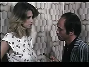 Cuntwalk, Acção porn ...